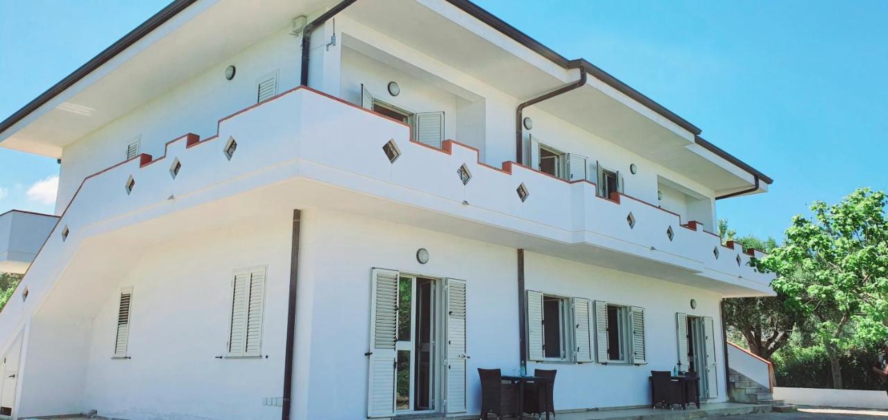 Cichello Apartments Capo Vaticano Buitenkant foto