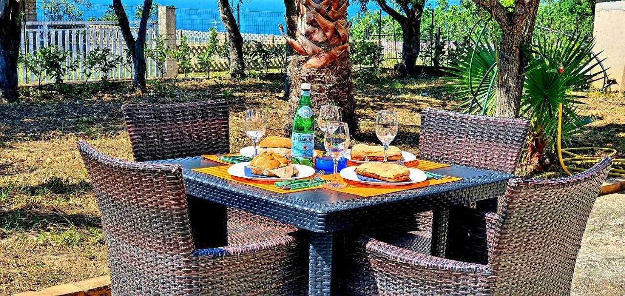 Cichello Apartments Capo Vaticano Buitenkant foto